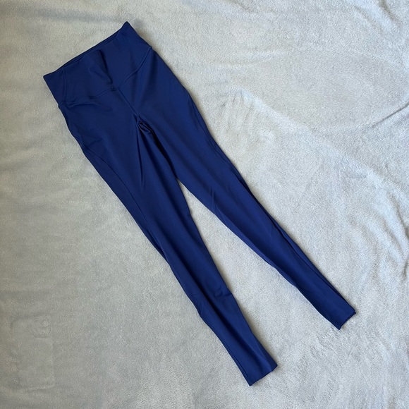 Lululemon Base Pace High-Rise Tight in Psychic - Picture 3 of 9